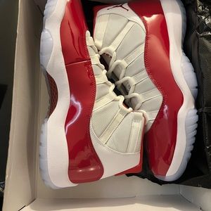 Retro Cherry 11s